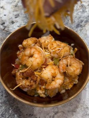 Because good food doesn’t have to be complicated. 🍤🔥 Shrimp & veggie rice bowl, finished with a glass of wine for the perfect chill evening. Cheers to flavor and simplicity! 🍷 #SimpleAndDelicious #ShrimpLovers #HomeCooking #EasyDinnerIdeas #SeafoodDelight #FoodLove #WineTime #FastAndFlavorful #CookingMadeEasy #DinnerGoals #WeekendMeals