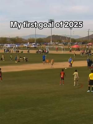 2025 is going to be a great year! #midfielder #futbol⚽️ #veganathlete #midfieldmaestro #rslaz #tikitaka #mlsnext #golazo #soccerskills #offense #futurescup 