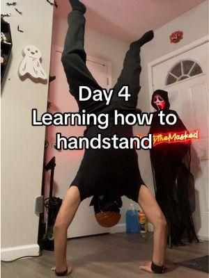 Learning How to Handstand: Day 4 #handstand #tobi #fyp #howtohandstand #yoga