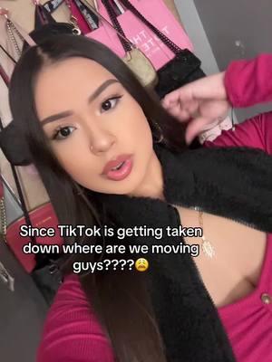 Instagram, YouTube???😔😔 #fy #tiktoker #tiktokdown #moving #january 