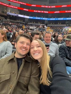 @LA Kings date night 🏒🥅⛸️ #hockey #datenightideas #datenight #hockeygame #lakings #lakingshockey 