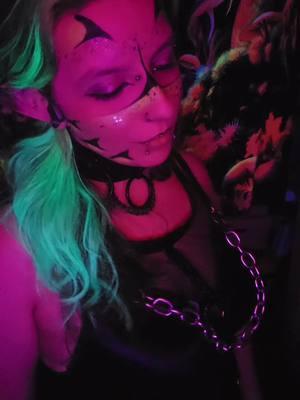 If you wanna roll with me you gotta keep it on 100. #fyp #viralvideo #cosplay #occosplay #Viper #succubus #demon #elf #blacklight #uvlight #uvmakeup #glow #glowqueen #chaossquad🍣🔥 #sushi_n3k0🍣 #sushi_n3k0 