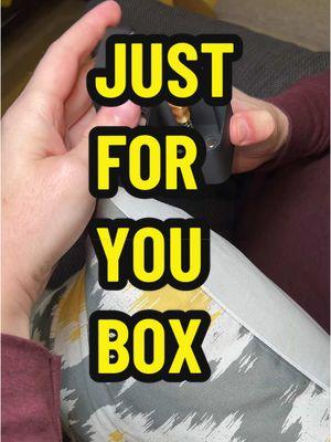 Give the ultimate surprise with this Middle Finger Gift Box, the perfect gag gift to add humor to any occasion. Whether it’s for a friend or a playful gesture, this quirky box is sure to leave an unforgettable impression. #ttslevelup #creatorboostcamp #giftguide #tiktokshopholidayhaul #treasurefinds #toptierdecember #ttsdelight #ttsbeautybesties #tastemakerslaunch #ttstakeover #trendyhairstyle #livehealthywithtts #elevateyourhome #newyearnewaura #mademyyear #mysupermoments #tiktokshopcreatorpicks #tiktokshopyearendsale #finishstrong #ttsdelightnow #tiktokshopjumpstartsale #fashionlookbook #gaggifts #funnygifts #uniqueideas #humoroussurprise #quirkydecor #giftideas #unforgettablegifts #holidaylaughs #playfulgestures #funtreasures 