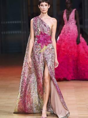 Elie Saab #eliesaab #hautecouture #couturedress #altacostura #fashion #fashiontiktok #couture #style #atelier 