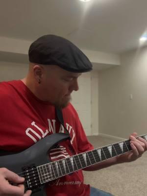 Just playing around #fyp #foryoupage #daddyofive #do5 #learningguitar #metalmusic 