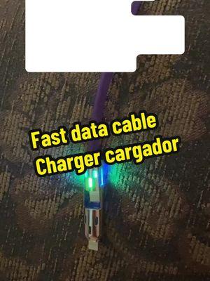 “Ideal para viajes: un solo cable, múltiples dispositivos. Todo lo que necesitas en tu mochila.”#cahrger #datacable #multi #multicharger #lilymimundo 