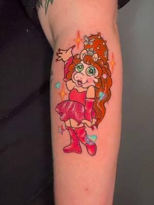 Miss Piggy Roan 💓🚬🌟 @chappell roan  #denvertattoo #misspiggy #chappellroan #cutetattoo #nprtinydesk 