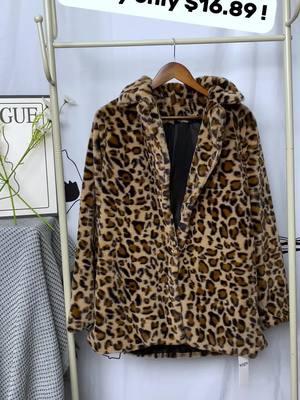 Girls👩🏻, rely on it to slay the streets in autumn and winter! Here comes the long leopard-print plush fur coats👏. The soft plush is super warm and the touch is amazing, just like petting a cat🐱. The wild leopard-print shows a domineering look, and the long design gives you an imposing presence. Whether you're shopping or partying, you'll become a fashionista instantly once you put it on. Fashion trendsetters, hurry up and get one. #coat #fur #plush #leopard #womenfashion #ladystyle #TikTokShopHolidayHaul #spotlightfinds #TikTokShopLastChance #TikTokShopNewYearNewAura 