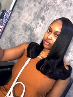 So teaaa😍😍 Living for a good side part🙌🏾🙌🏾 Amazing work by @kabellahairaffair on IG🔥🔥 #leaveout #leaveoutquickweave #quickweave #edges #edgesonfleek #edgeslaid #sidepart #sideparthairstyles #sidepartquickweave #straighthair #straighthairstyle #curls #straightbundles #hairbundles #hairweave #hairextensions #blackgirlhair #blackgirlmagic #blackgirlhairstyles #fypシ゚viral #fyppppppppppppppppppppppp #viralvideo #ulithair #ulithairwig #ulitwig