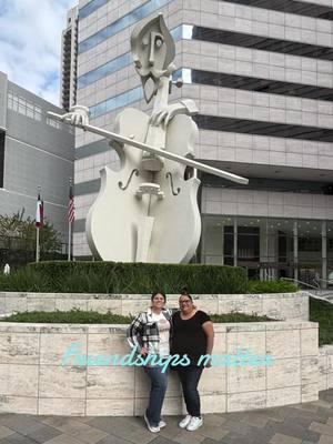 Exploring downtown Houston with friends… 🥰🥰  #lifelongfriends #downtownhouston #makingmemories #CalitoTx #daytrips @Xavier Bernard @Antoinette Pena 