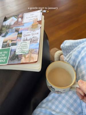 happy sunday 💫☁️☕️📖 #cozyaesthetic #weekendroutine #morningroutine 