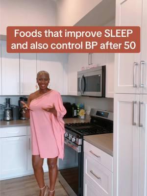 Did you know the foods you eat can help you sleep better and lower your blood pressure? Foods like bananas, kiwis, almonds, and fatty fish are rich in nutrients like magnesium, potassium, and omega-3s, which relax your body, improve blood flow, and regulate your sleep cycle. Sleep and blood pressure are closely connected—poor sleep can raise blood pressure, while quality sleep helps keep it in check. Start incorporating these foods into your routine for a healthier heart and better rest! Learn more tips in my book, “My Daily Blood Pressure Routine”: www.nicolineambe.com/books #BloodPressure #BetterSleep #HeartHealth #nutritiontips #HealthyLiving #BloodPressureSupport 