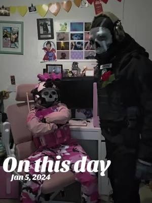 He indeed, put her in danger again. 🤣💀 @Literally Simon’s Daughter  #onthisday #ghost #cosplayer #ghostcosplayer #cosplay #tactical #masktok #lilpinkops #GhostieTR #gear #skullmask #skull #callofduty #cod #CODGhost 