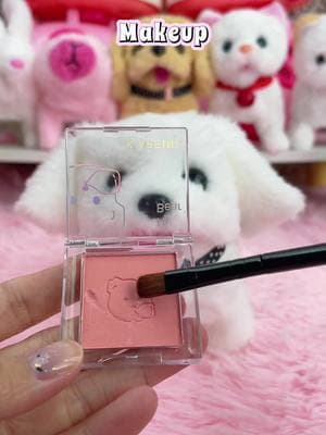 Apply blush to make the puppy look cuter and prettier!😘😘 #electronicpet #dog #makeup #puppy #pink #witer 