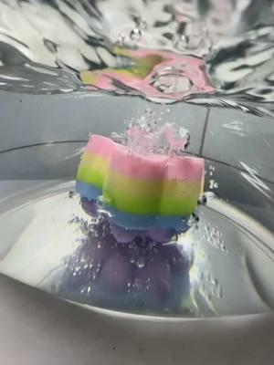 when squishy falls into the water#tabasquishy #squishytoy #satisfy #squishy #diyprojects #craft #catpaw #handmade #DIY #stressreliever #satisfyingvideo #diyproject 