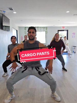 cargo pants... #cargopants #drawstringpants #trousers #menswear #mensfashion #menoutfit #pantalones #pantalonescargo 