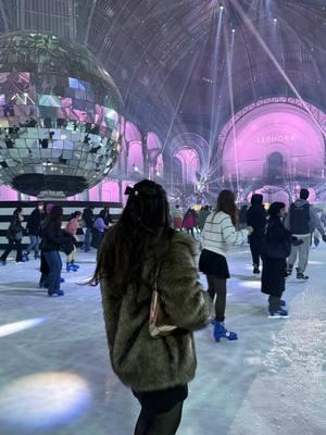 THINGS TO DO IN PARIS FOR CHRISTMAS! ⛸️❄️☃️ le grand palais des glaces is actually the largest indoor temporary ice rink in the world and they stopped doing for the last 4 years during covid. Truly so beautiful to see TIPS: be prepared to wait in line after line TICKETS: book online prices ranging from 25-36€ depending on the time with ice skate rental included ends on jan 8th #paris #thingstodoinparis #francevlog #luxurytravel #luxurylifestyle #designerhandbags #christmasinparis 