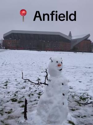 Anyone fancy some football in the snow? ⛄️  #anfield #liverpool #winter 