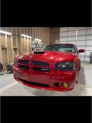 Our project made it back on its feet ! Are my Chrysler fan ready ? #dodge #chrysler #srt #srt8 #500horsepower #fastandfuriousfamily #fastandfurious7 