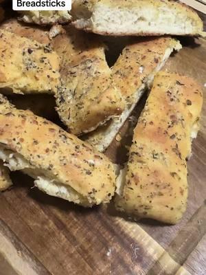 Let’s make Home made Breadsticks! #bread #Recipe #breadrecipe #baking #breadsticks #letsbake #BakeWithMe #frommykitchen #letsdothis #angiesarmy #fy #foru #fyp #fyppppppppppppppppppppppp #foryoupage 