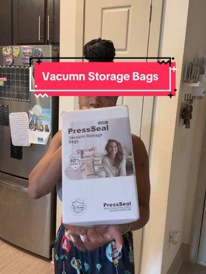 I like these but I will fold items MORE NEATLY next time #storagebags #vacuumseal #vacummbags #pressandseal #contentcreator #TikTokShop #storageideas #storage #householditems #householdfinds #fyp 