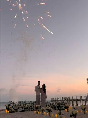 HE PROPOSED!! I AM A FIANCÉE ✨💍🤍 He did soooo good I am still IN SHOCK! #heproposed #fiancee #beachproposal 