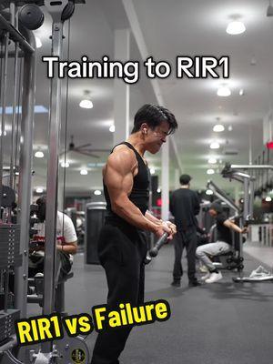 Is it better to train to failure or close to failure (such as RIR1 / Reps in Reserve 1) in order to maximize hypertrophy? Hopefully this will give you a whole new perspective on how you view effort in the gym. #fyp #fitness #gym #bodybuilding #TikTokTaughtMe 