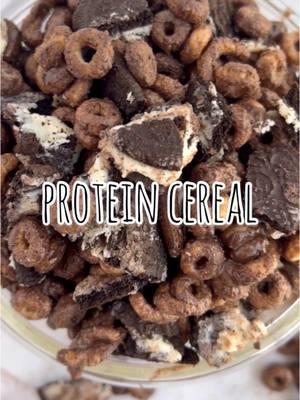 KICKING OFF 30 Days of High-Protein Recipes !! 👇🏻 Week 1: BREAKFAST  this COOKIES N CREAM cereal recipe is one of my favorite simple ways to sneak in extra protein in the morning!  snag the full recipe via the link in my profile bio #cookiesandcream #oreos #proteincereal #highprotein #cerealrecipe #breakfastrecipes #highproteinbreakfast  #EasyRecipe  