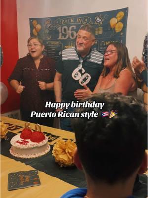 🎉🎉 #happybirthday #fun #singing #family #happy #puertorico🇵🇷 #puertorican #spanish #instruments #tambourine #parranda #birthday #fypシ #fyp #2025 #familytime 