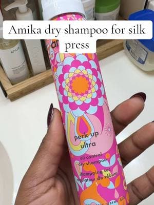 Amika dry shampoo smells sooo good and really worked. #silkpress #dryshampooforblackgirls#dryshampoo#amikadryshampoo#howtousedryshampoo#haircare#HairCareTips#silkpressnaturalhair 