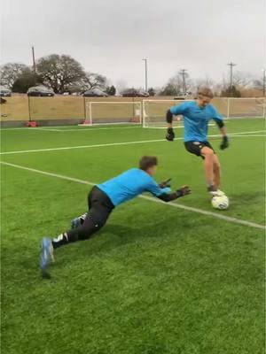 Who says keepers don’t have good feet 🤭 #goalkeeper #goalkeepertraining #futbol #soccertiktok #gktraining 