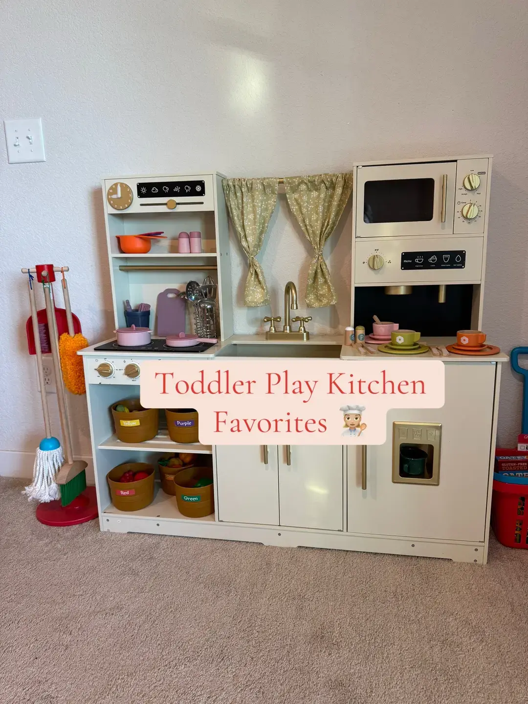 9/10 times Mila is cooking broccoli served with a latte ☕️ #fyp #foryoupage #playkitchen #toddlerkitchen #toddler #toddlertoys #pretendplay #toddlermom #MomsofTikTok #girlmom #playroom #toddlerplayroom #toddlerplay #melissaanddoug  #cadenlane  #tinyland  @Melissa & Doug @Caden Lane @Tiny Land Official 