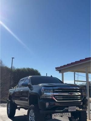 Pull the blocks!? #highcountry #exclusiveleanin #chevy 