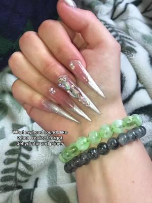 #diynails #diynailsathome #nailart #stilletonails #stilleto #piercinglovers #stretchseptum 