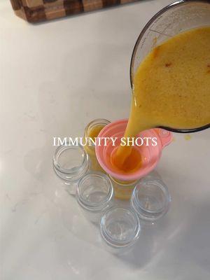 making my own ginger immunity shots 🍋🫚🧡✨ 1 orange, 3 lemons, 2 knobs of ginger, cayenne & turmeric! #asmr #asmrsounds #wellnessshots #gingershots #healthy #juicing #satisfyingvideo #organizedhome #aesthetic 