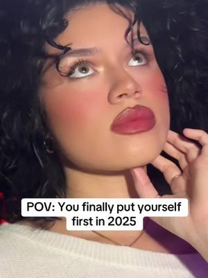 Can i give me a moment? #fyp #foryou #2025 #newyear #viral #singer #aiyanalee #selflove #vocals #affirmations #tableforthree 