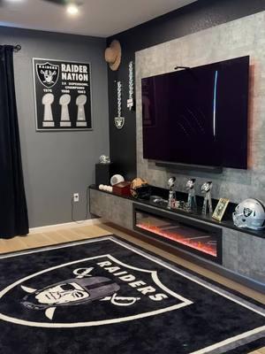 Filled this man cave with a few pieces #blessed🙏 #thankyou #supportsmallbusiness #raiders #raidernation #rn4l #theblackhole #custom #lvraiders #laraiders #football #nfl @raiders #mancave