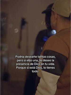 Podría desearte tantas cosas, pero si elijo una, te deseo la presencia de Dios en tu vida.  Porque si estaá Dios, lo tienes todo. #fe #diosesbueno #diosesamor #diosesfiel #dios #jesus #hagamosviralajesus #jovenescristianos #cristianos #cristianostiktok 