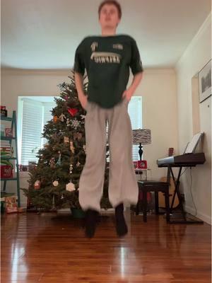 I know our Christmas tree is still up but we’re just jolly #healingenergy #dance #footwork #dancetrend #viraldance #viral #fypシ #foryou TAG DC