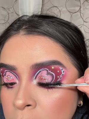 #tuto #tutorial #tutorialdemaquillaje  #maquillajetutorial #maquillaje #makeuptutorial #makeup #diadesanvalentin #makeupvalentine #belleza #fyp #fy #viralvideo #fypシ゚viral #fypage #delineado 