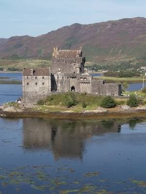 Those Scottish people sure do know how to build cool castles #Scotland #castles #dji #dronevideo 