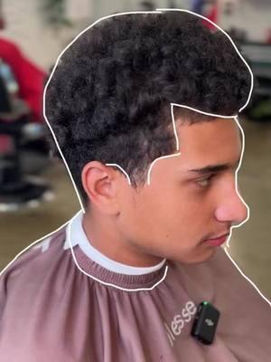 Did the cut fit him?🤔 For the best service in Wichita, book with MK CLIPS💈 #barber #Taper #curls #hightaper #taperdesign #design #straighthairstyle #croptop #haircut #menshaircut #kidshaircut #andoverkansas #andoverbarber #derbykansas #hairstyle #hair #fade #barbering #wichitabarber #dallasbarber #dallas  #kansasbarber #wichita #kansas #straighthair #primetimebarbershop #mkclips #themkclips #mrcuttinup