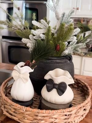 Shop these adorable bow vases in my LTK, linked in my bio!  #winterdecor #homedecor #homedecoratingideas #vases #interiordecor #interiordecorating #cozydecor #kitchendecor #cottagekitchen #farmhouse #rustic #fypage #foryourpage 