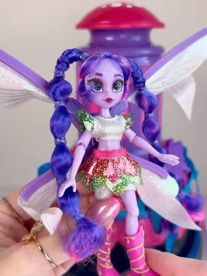 Unlocking a new Pixie pal with Holobrite Pixie Lantern! By earning Pixie Points you can release Wren from her lantern! Thank you @Just Play for sending this to me! #holobrite #holobritepixielantern #holobritelantern #justplay #pixie #fairy #doll #dolls #toys #openingtoys #gifted #asmr #toyasmr #unboxingasmr #unboxing #toyunboxing 