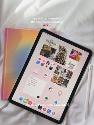 How I set up my iPad for the new semester in 2025!! #fyp #collegelife #ipadsetup #foryou #backtocampus #collegeessentials #studytok #minivlog #Vlog #ipadtutorial #university #ipadtutorial #aesthetic #collegeipad #organize #notion #sundayreset 