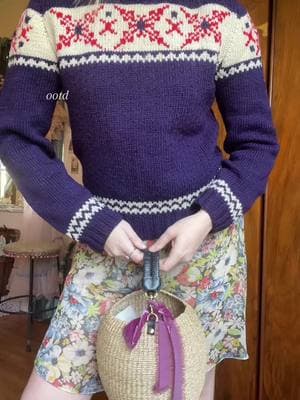 #OOTD all from Christmas :D vintage 1960s sweater bought from the original owner, silk @DÔEN dress (I wish I had a black slip skirt!) #vintagestyle #vintagefashion #secondhandfashion #onlinethrifting #doen #vintagesweater #basketpurse 