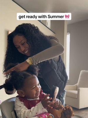 this is what we call the “quickie-do” 😂 #lazymom #toddlerhairstyles #toddlermom #girlmom #naturalhairstyles #curlyhairstyles #curlygirls #babyhairstyles 