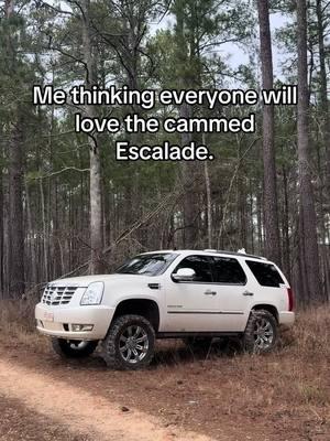 I guess I got to put it on 40s??? 🤣 #bubbatruck🌾 #bubbaescalade #cadillacescalade #golight #mudgrapplers #keysand7s #cateye #5whips #bubbatruck #superswampers #37s 