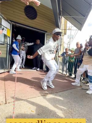 It's #secondlinesunday in New Orleans. . . #neworleans #nola #secondlines #onlyinneworleans #secondlinesunday #secondline #secondlineculture #brassband #showyournola 