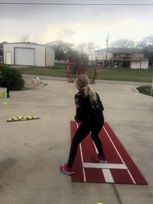 Reaction fielding blitz before the storm hits, our fielding mat is one of our favorite training tools 🥎 #softball #fielding #girlswithgame 